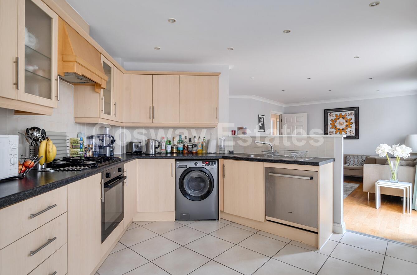 Shillingford Close, Mill Hill, NW7, London